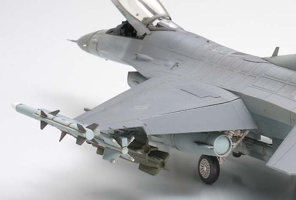 ⁦1/48 F-16 LOCKHEED MARTIN מטוס⁩ – תמונה ⁦5⁩